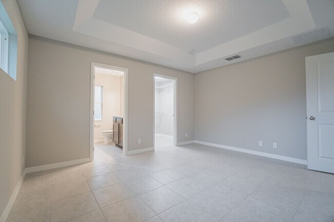 Building Photo - PENDING APPLICATION- Beautiful 3/2 Energy Efficient 1 Story Attached Home w/ 1 Car Garage