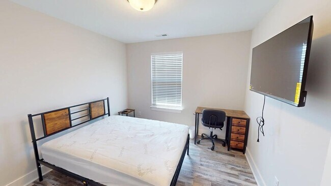 Building Photo - 2315 Gold Valley Dr