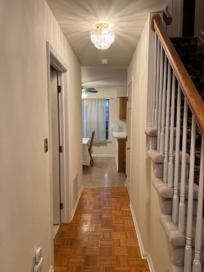 Building Photo - Lovely Bethlehem Township single family ho...