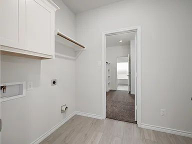 Building Photo - 3 Bedroom 2 bath, 2 garage attached garage with all the appliances to include washer & dryer