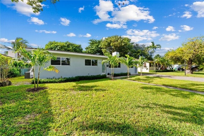 Building Photo - 8560 SW 126th Terrace