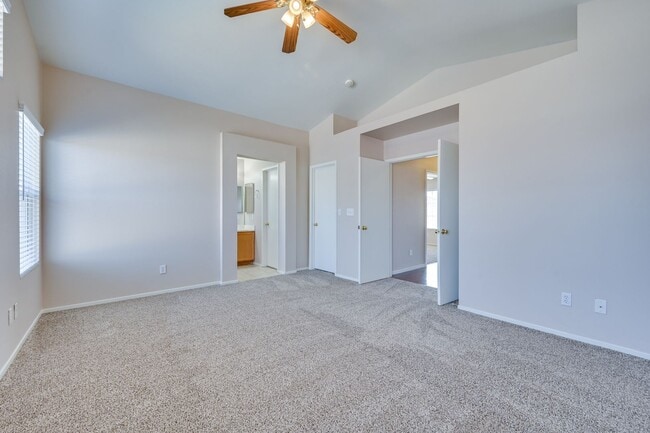 Building Photo - NW!! POOL!!!! GATED!!! Com. Park!!! Low Maintenance desert landscape front Yard. New Carpet!! Ups...