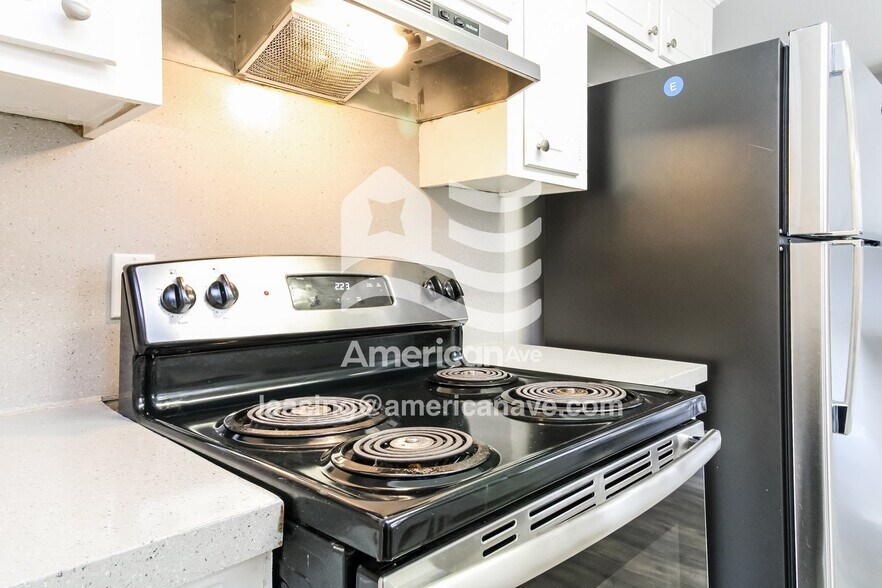 Building Photo - 1804 Breeland St