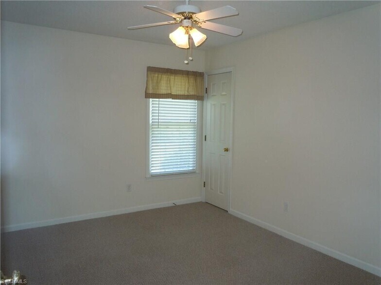 Building Photo - 4007 Sourgum Ct