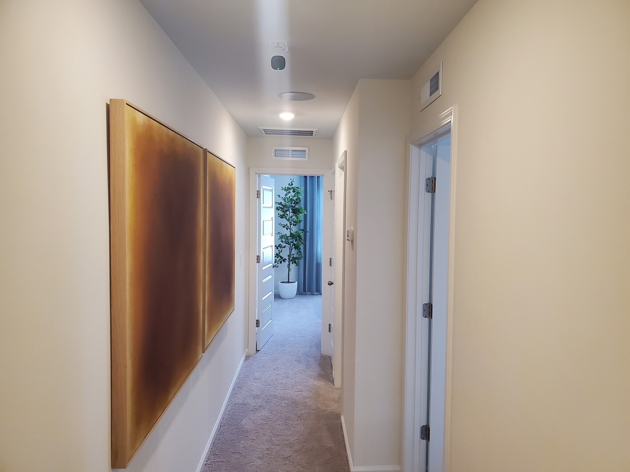Building Photo - 10564 Brookside Reserve Rd