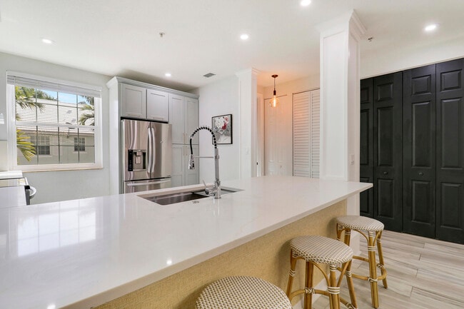 Building Photo - 1472 Corbison Point Pl