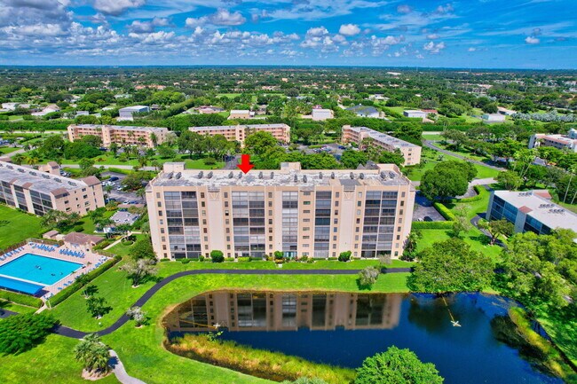 Building Photo - 6866 Huntington Ln