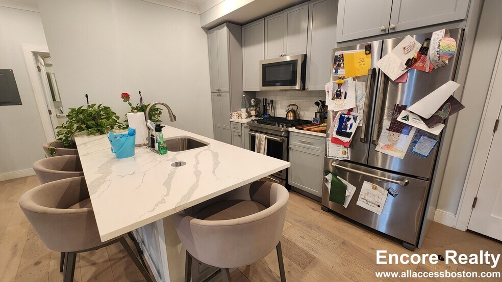 Building Photo - 39 Cummins Hwy