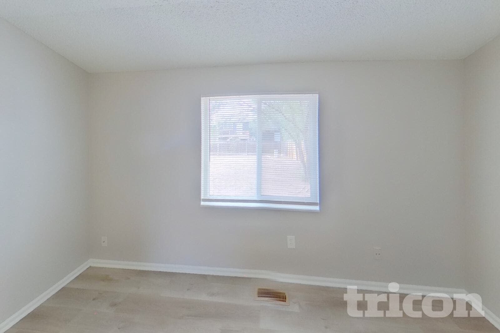 Building Photo - 1075 Keith Dr