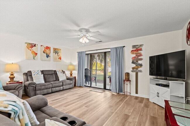 Building Photo - 1890E Auburn Ln