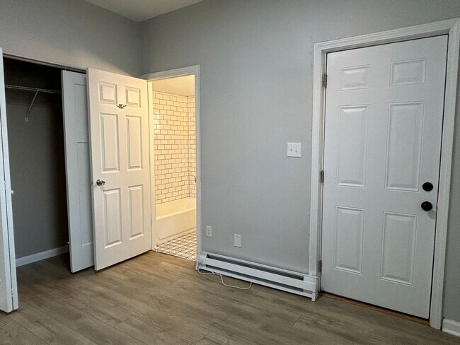 Building Photo - 1338-40 Barth