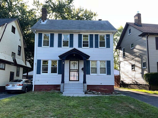 Primary Photo - 847 Caledonia Ave