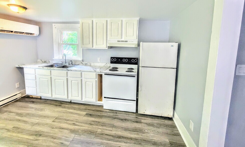 Kitchen Unit 2 - 43 N Highland St