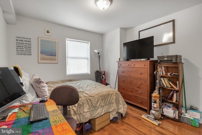 Building Photo - 1228 N 25th St