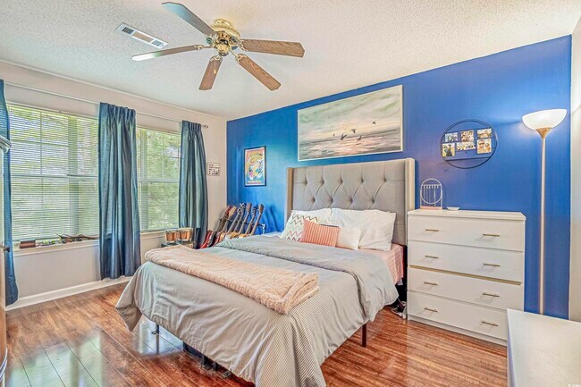 Building Photo - 4930 Windsor Green Way