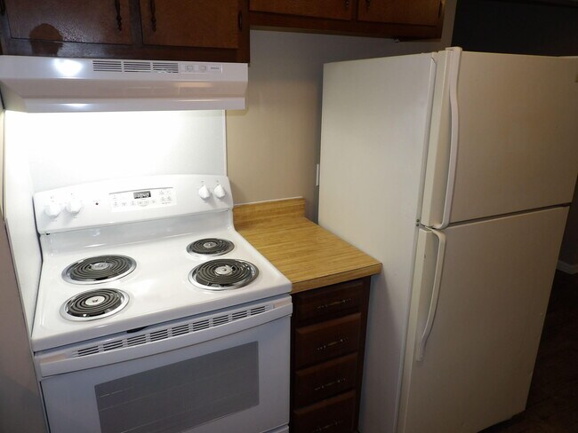 Building Photo - 176 Landings Dr