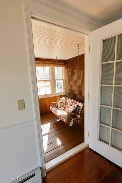 Building Photo - 178 Manning St