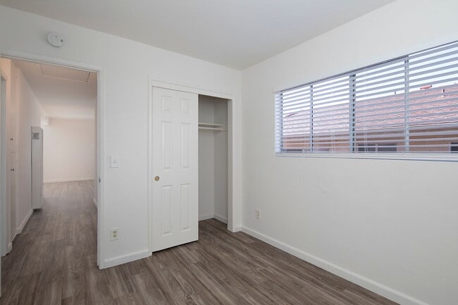 Building Photo - 4837 Santa Cruz Ave