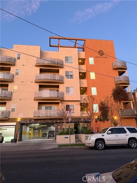 Building Photo - 2311 W 10th St