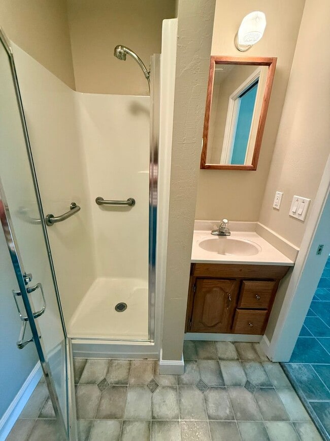 Building Photo - 3128 Tice Creek Dr