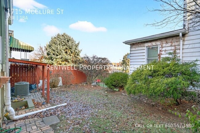 Building Photo - 1715 McClure St