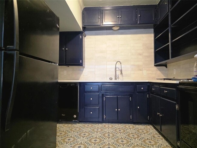 Building Photo - 1725 NW 18th St