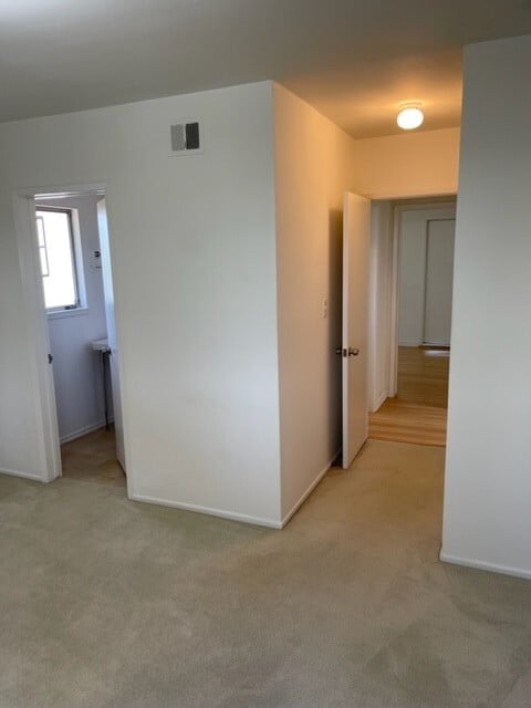 Building Photo - 4903 Whitehaven Way