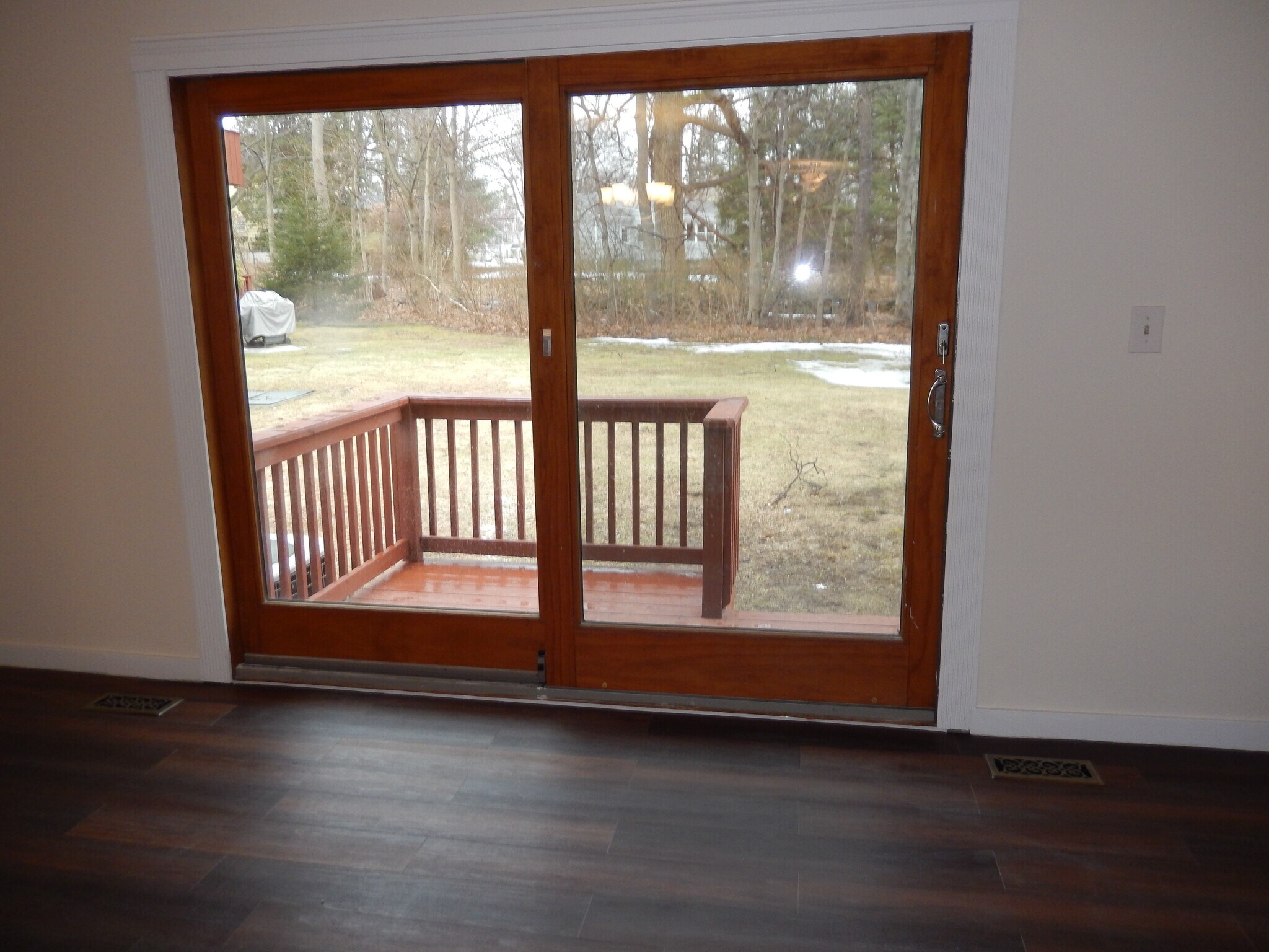 Building Photo - 222 Melody Ln