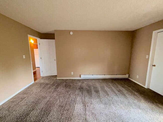 Building Photo - North Reno Wildcreek Garden Condos Upstairs 2 Bedroom