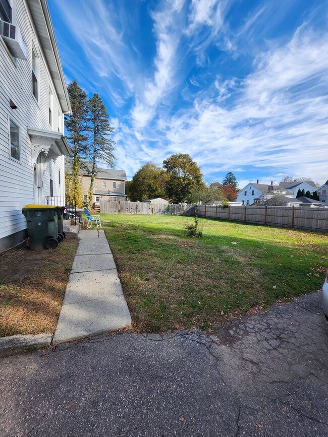 Building Photo - 292 Union St