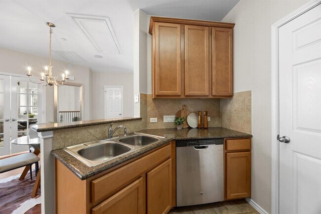 Building Photo - 14815 Avery Ranch Blvd