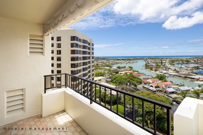 Building Photo - 6750 Hawaii Kai Dr