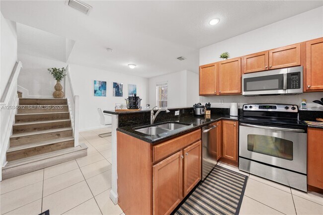 Building Photo - 16958 SW 92nd St