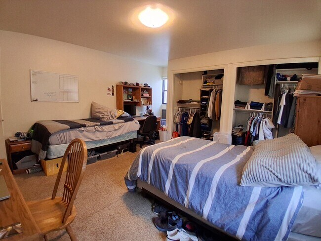 Building Photo - 769 N 200 E