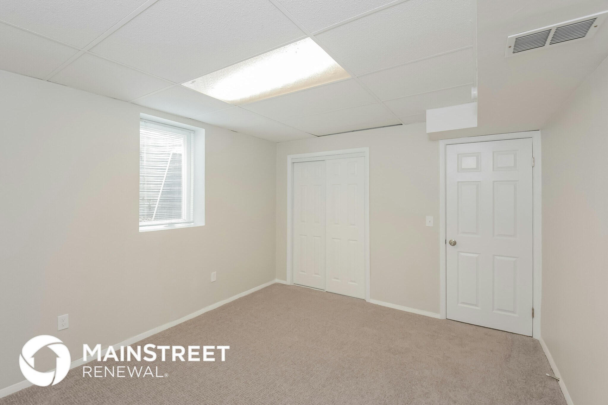 Building Photo - 5522 Carson St