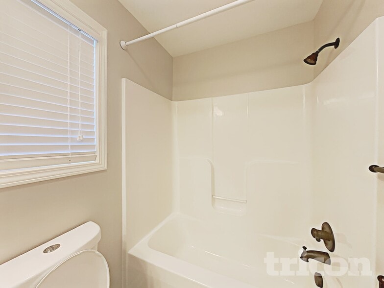 Building Photo - 326 Osprey Dr