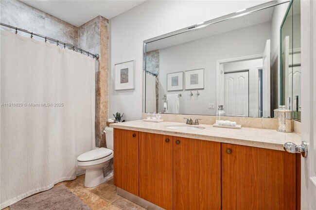 Building Photo - 3168 Ohio St