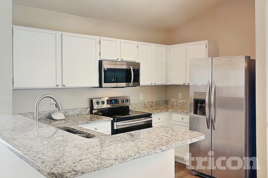 Building Photo - 11608 Stewarts Crossing Dr