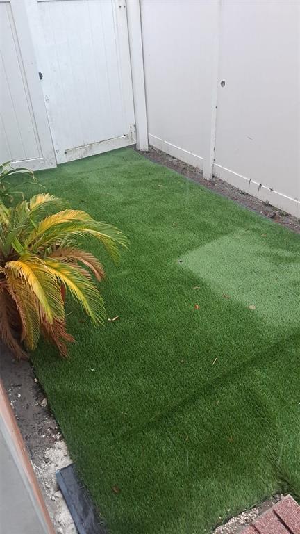 Building Photo - 1405 W Rambla St