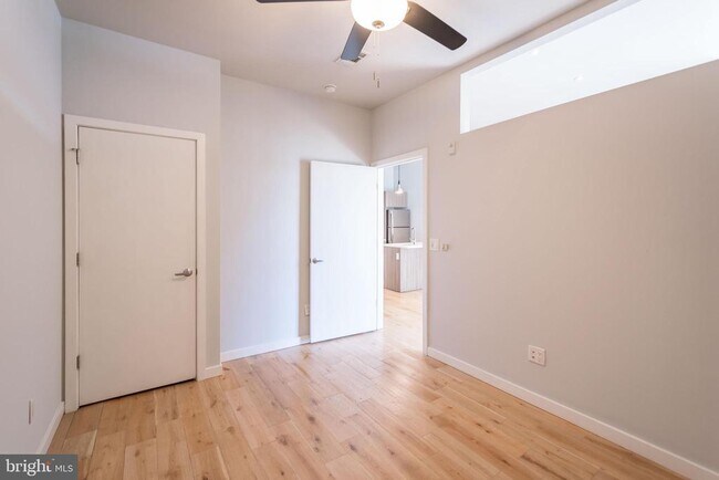 Building Photo - 412 S 13th St