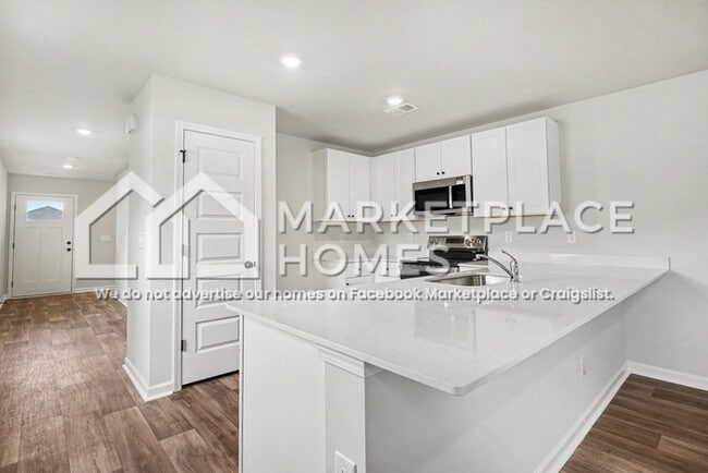 Building Photo - 183 Birchwood Dr
