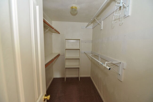 Building Photo - Harbourview Community