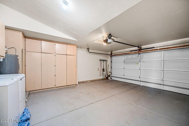 Building Photo - 14649 N 44th St