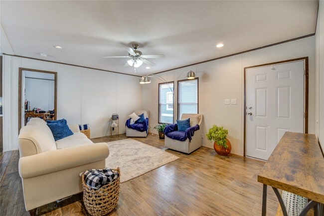 Building Photo - 17338 FM 1097