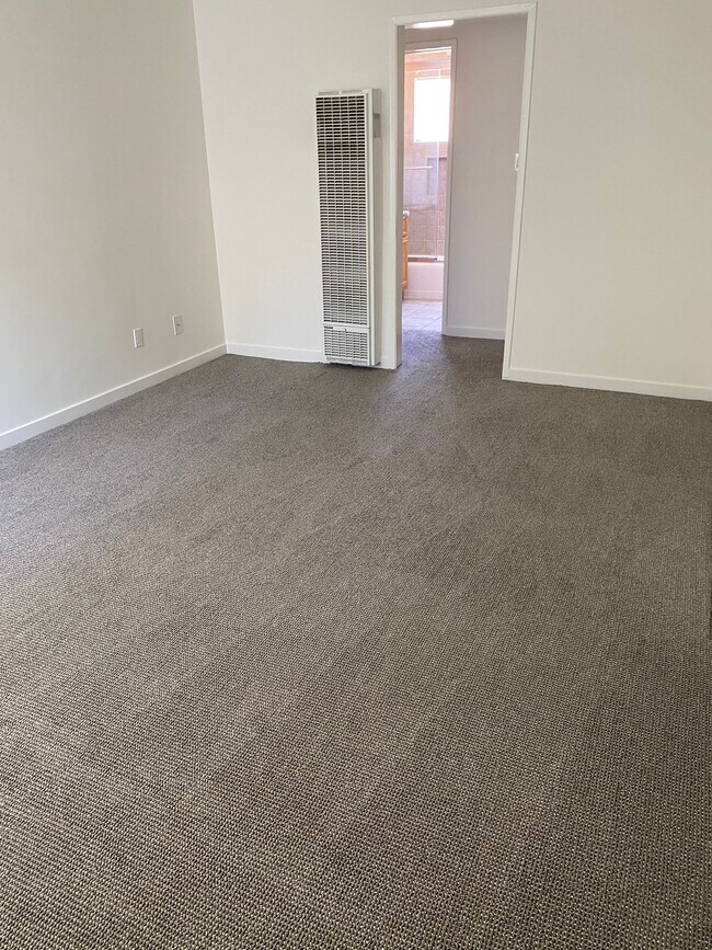 Floorplan - 5369 Inglewood Blvd