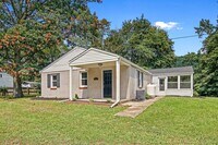 Building Photo - Coming Soon! Spacious 3 Bedroom, 1 Bath Ho...