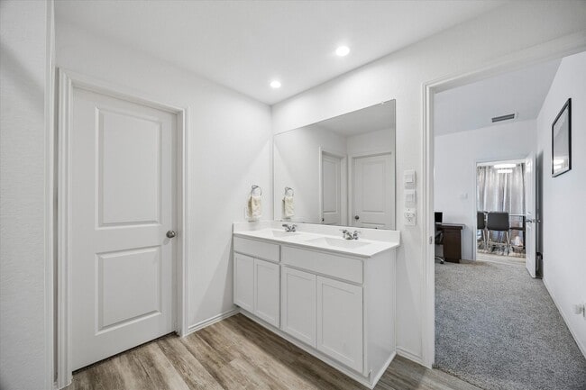 Building Photo - 4231 Brinkworth Dr