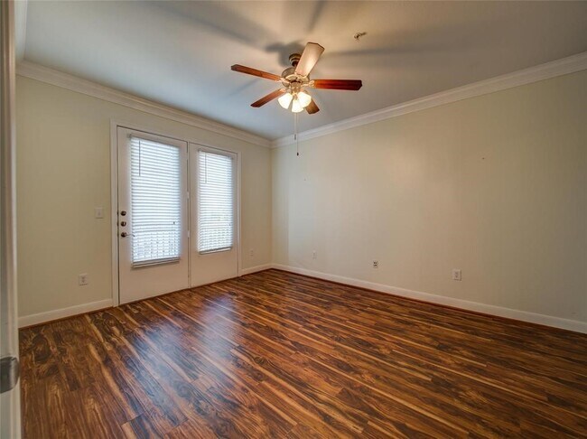 Building Photo - 2299 Lone Star Dr