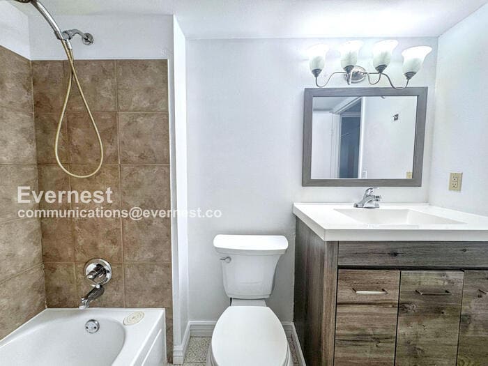 Building Photo - 1150 Inca St