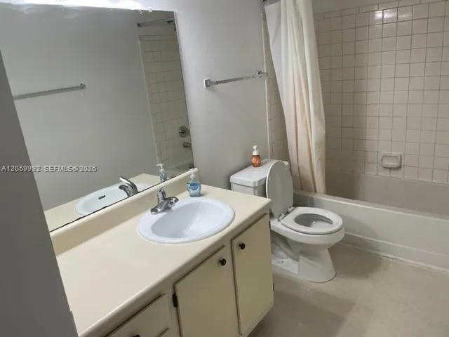 Building Photo - 2926 S University Dr